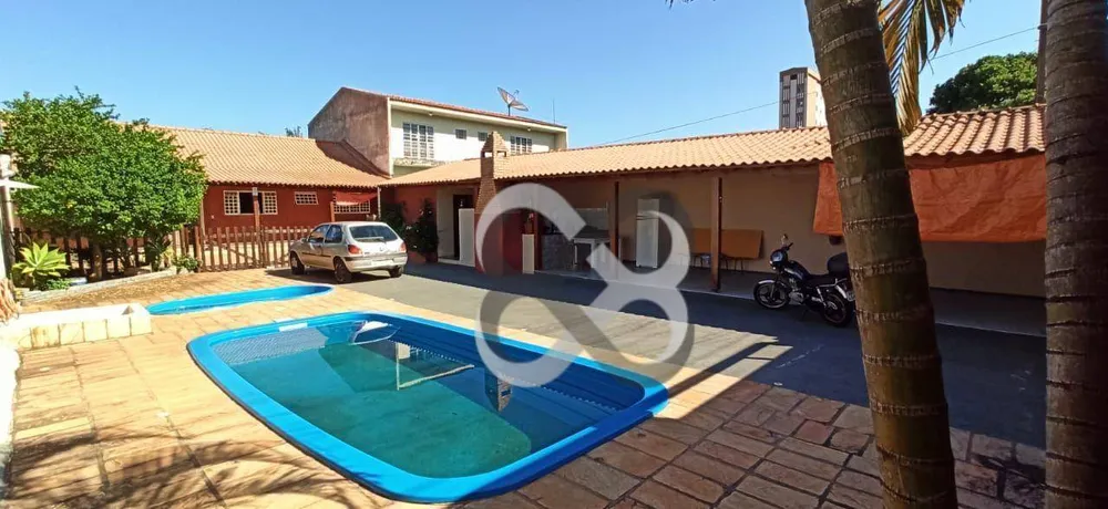 Casa, 4 quartos, 193 m² - Foto 1