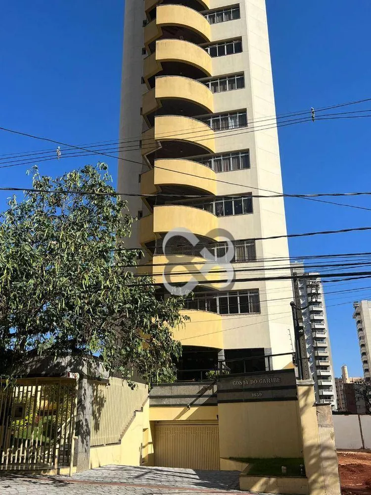 Apartamento à venda com 4 quartos, 467m² - Foto 2