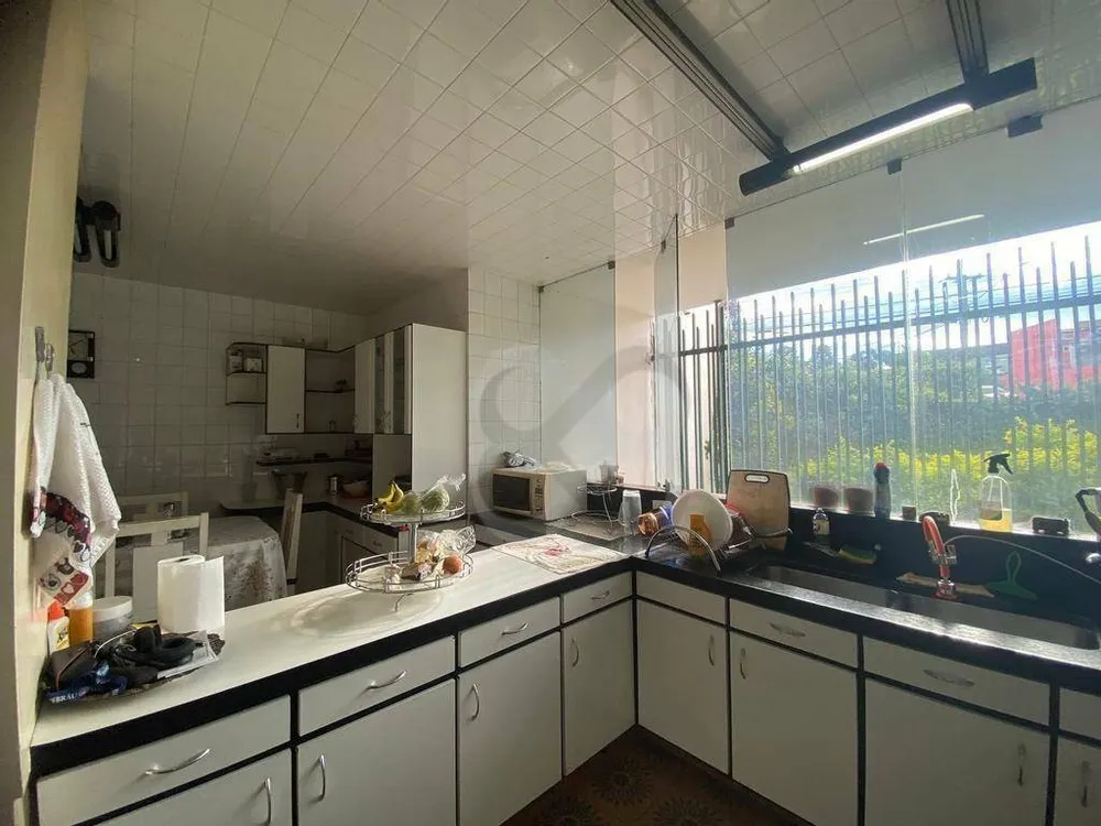 Casa, 4 quartos, 600 m² - Foto 1