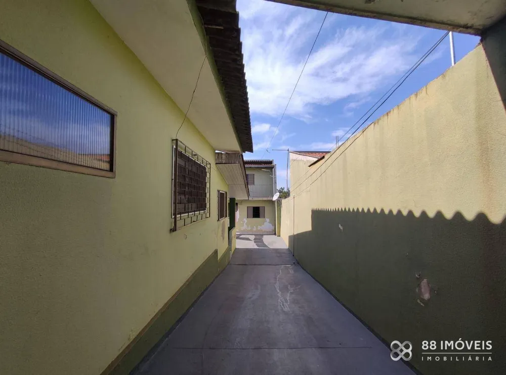 Casa, 3 quartos, 647 m² - Foto 3