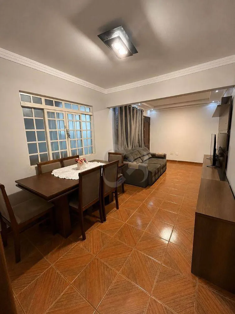Casa, 4 quartos, 135 m² - Foto 3
