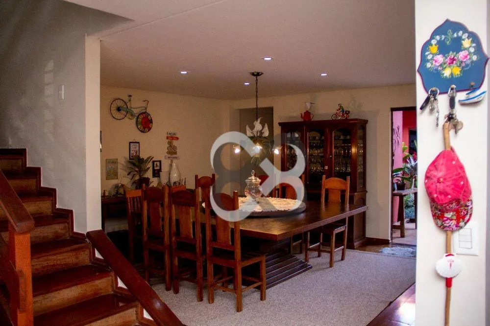 Sobrado, 5 quartos, 370 m² - Foto 2