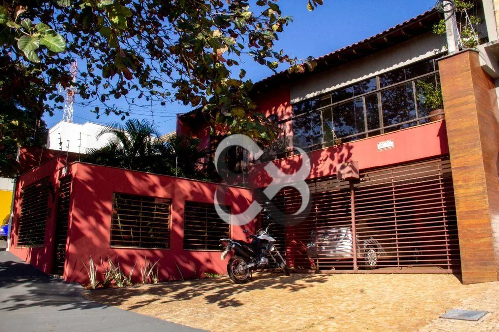 Sobrado, 5 quartos, 370 m² - Foto 1