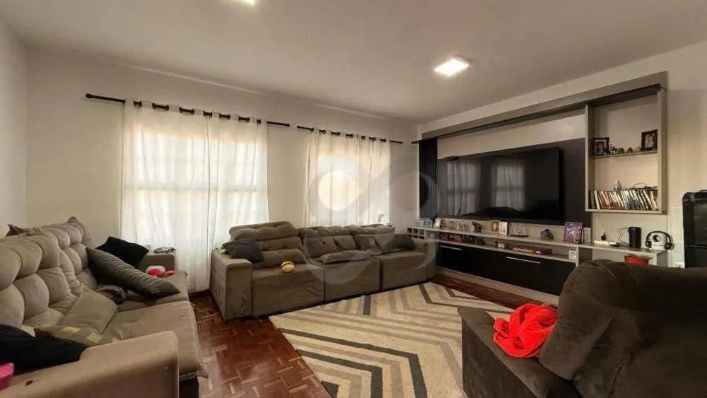 Casa, 3 quartos, 240 m² - Foto 2