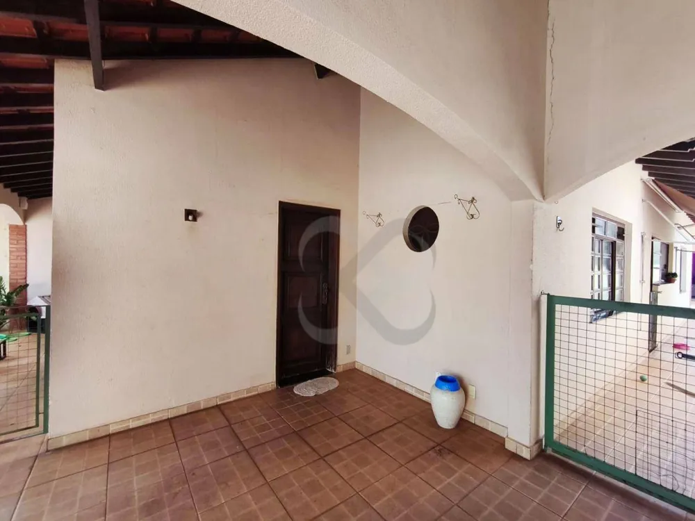 Casa, 3 quartos, 190 m² - Foto 3