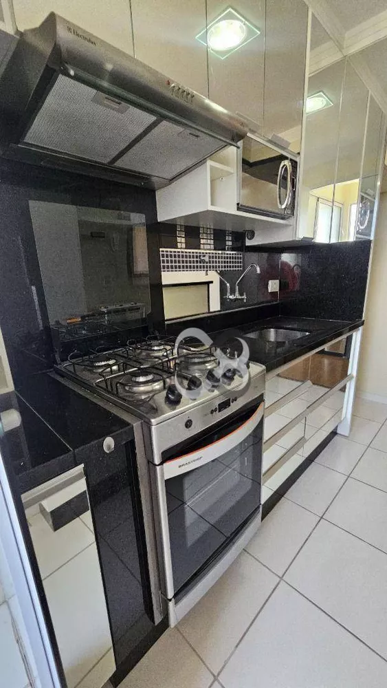 Apartamento à venda com 2 quartos, 69m² - Foto 4