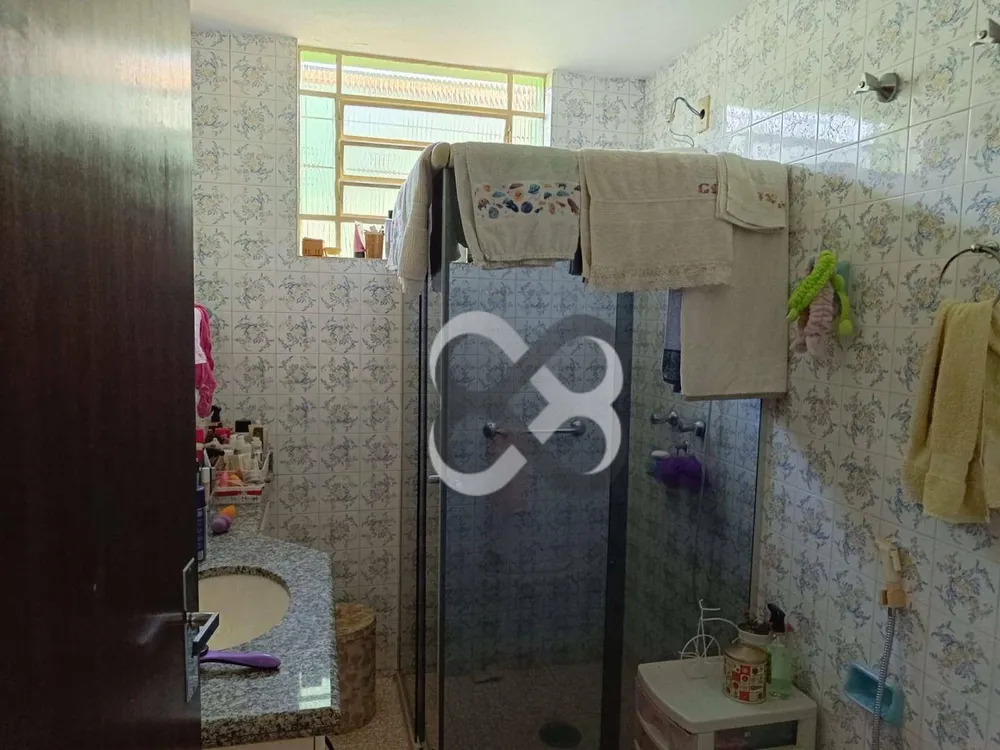Casa, 4 quartos, 217 m² - Foto 9