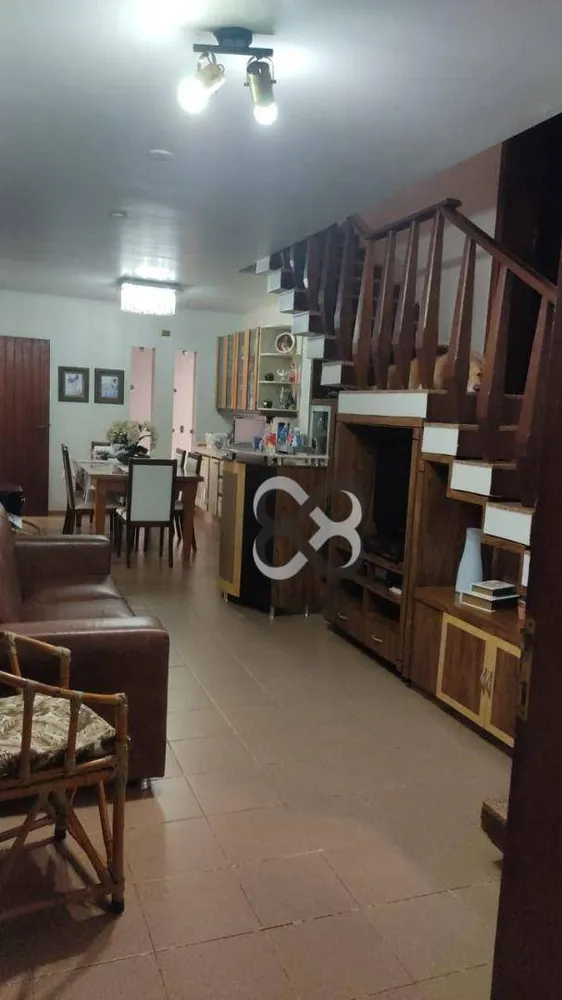 Sobrado, 4 quartos, 341 m² - Foto 1