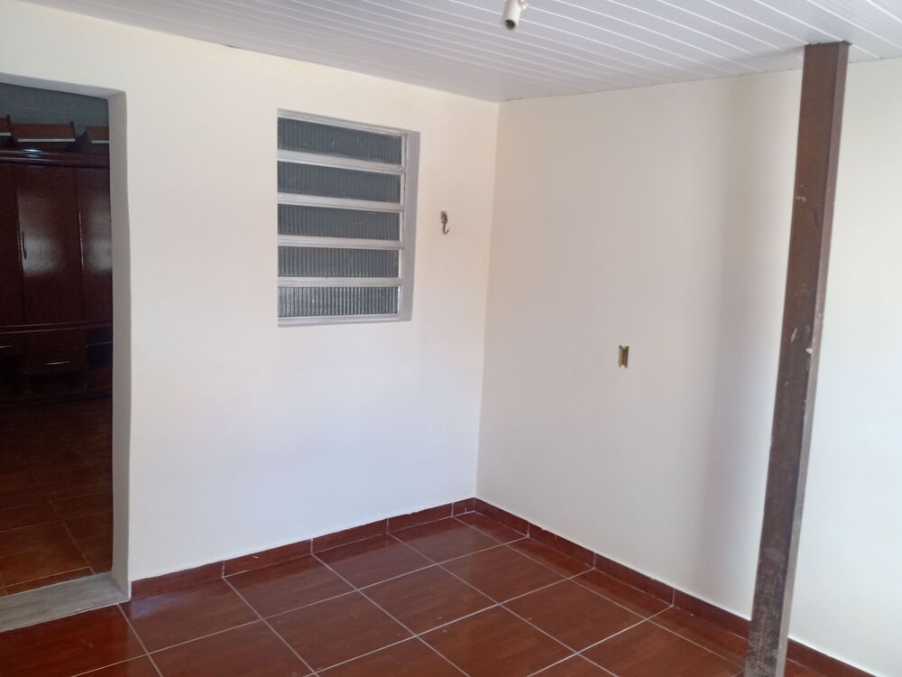 Casa à venda com 3 quartos, 110m² - Foto 1