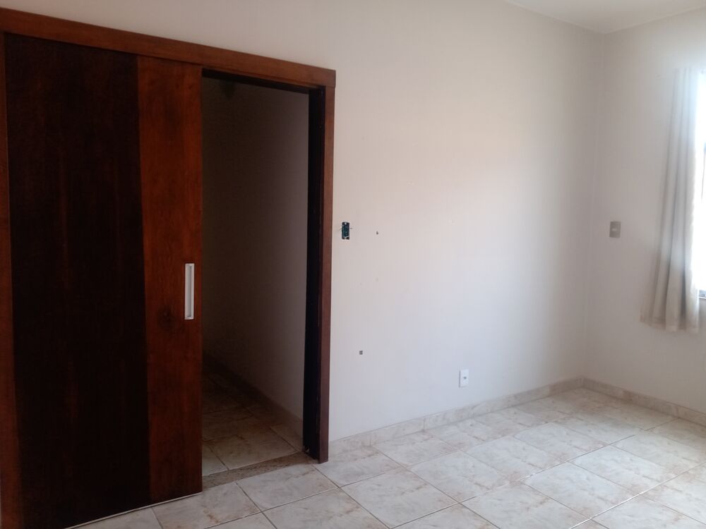 Casa à venda com 2 quartos, 110m² - Foto 16