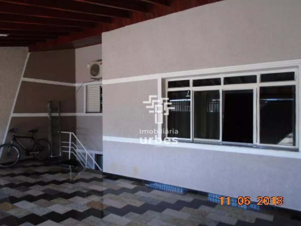 Casa à venda com 3 quartos, 140m² - Foto 4