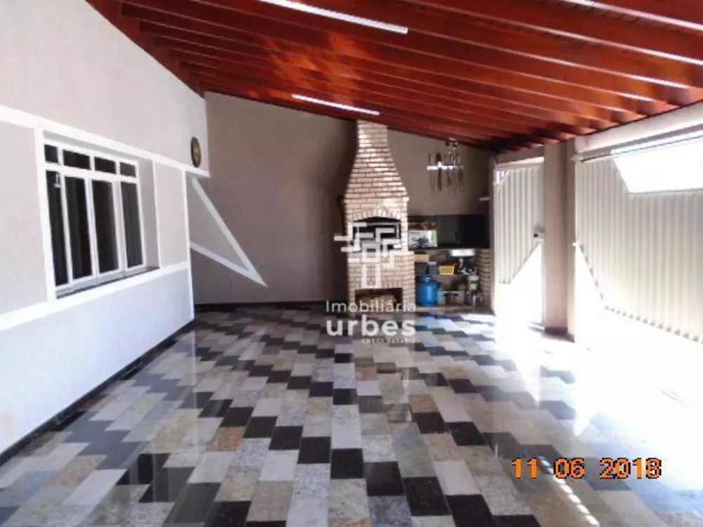 Casa à venda com 3 quartos, 140m² - Foto 3