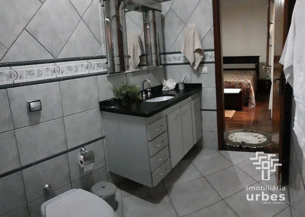Casa, 3 quartos, 217 m² - Foto 9