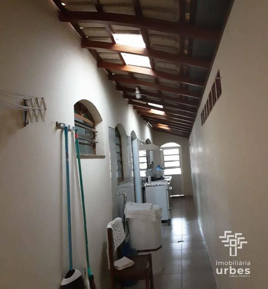 Casa, 3 quartos, 217 m² - Foto 3