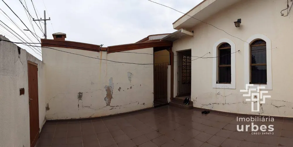 Casa, 3 quartos, 217 m² - Foto 1