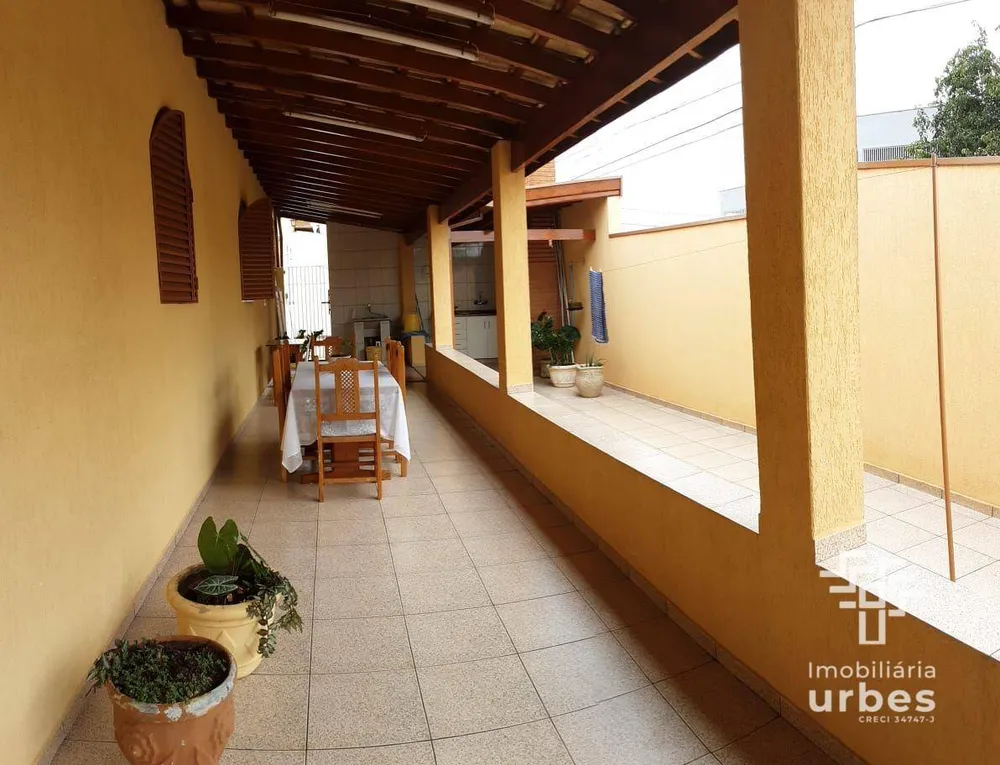 Casa, 3 quartos, 217 m² - Foto 11