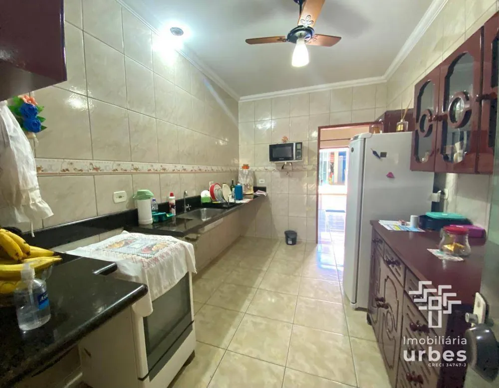 Casa, 3 quartos, 162 m² - Foto 2