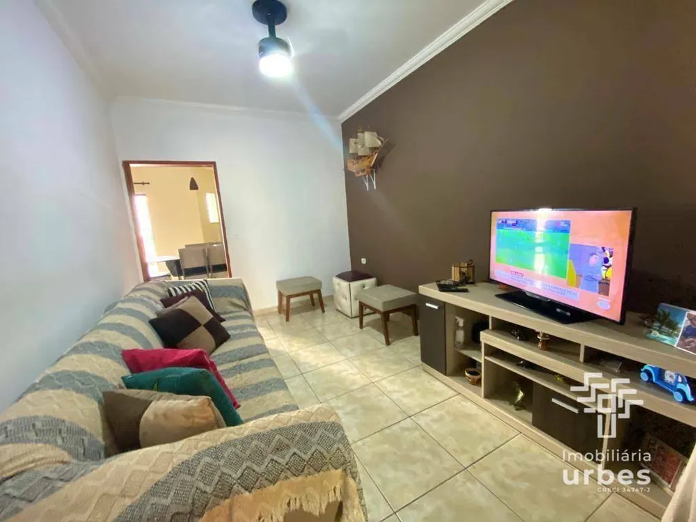 Casa, 3 quartos, 162 m² - Foto 2