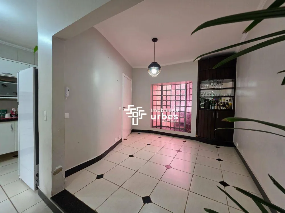 Casa, 3 quartos, 201 m² - Foto 4