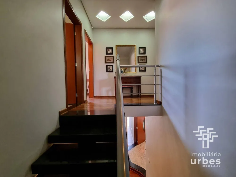 Casa, 3 quartos, 198 m² - Foto 1