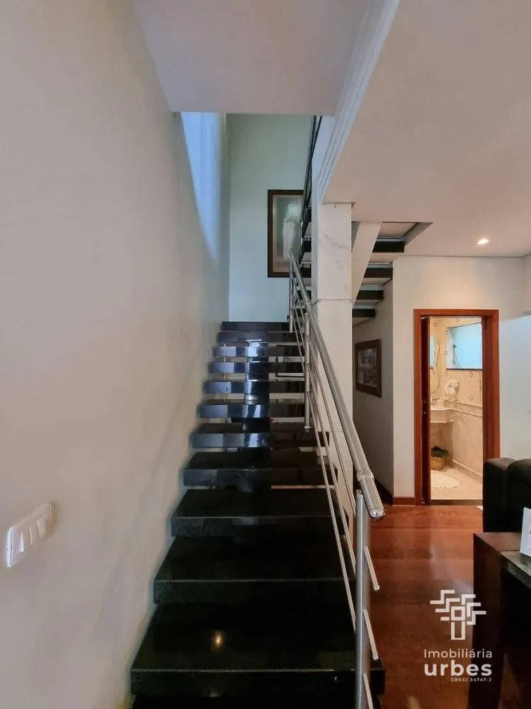 Casa, 3 quartos, 198 m² - Foto 5