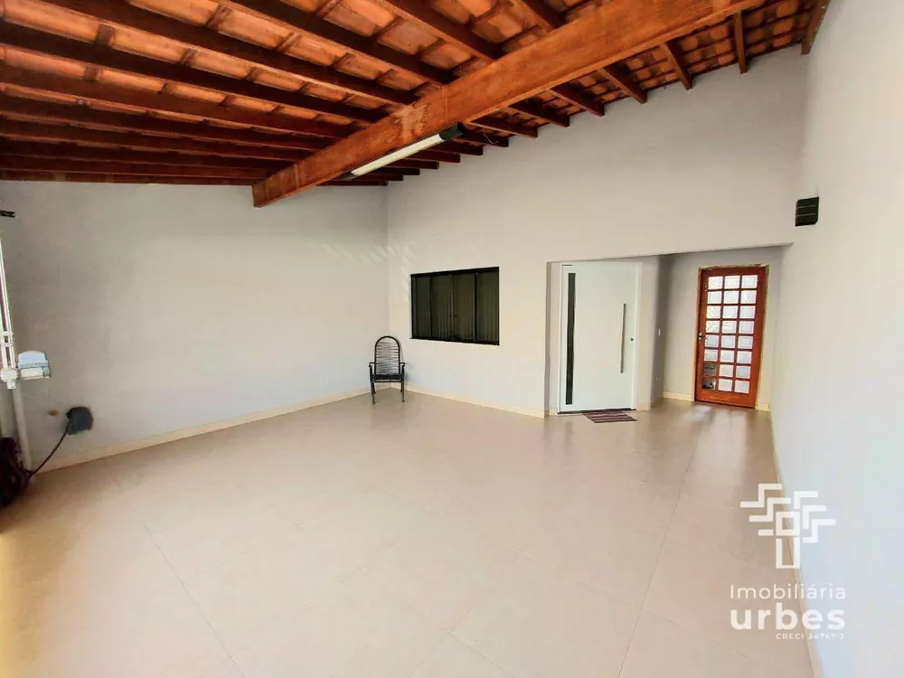 Casa à venda com 3 quartos, 170m² - Foto 3