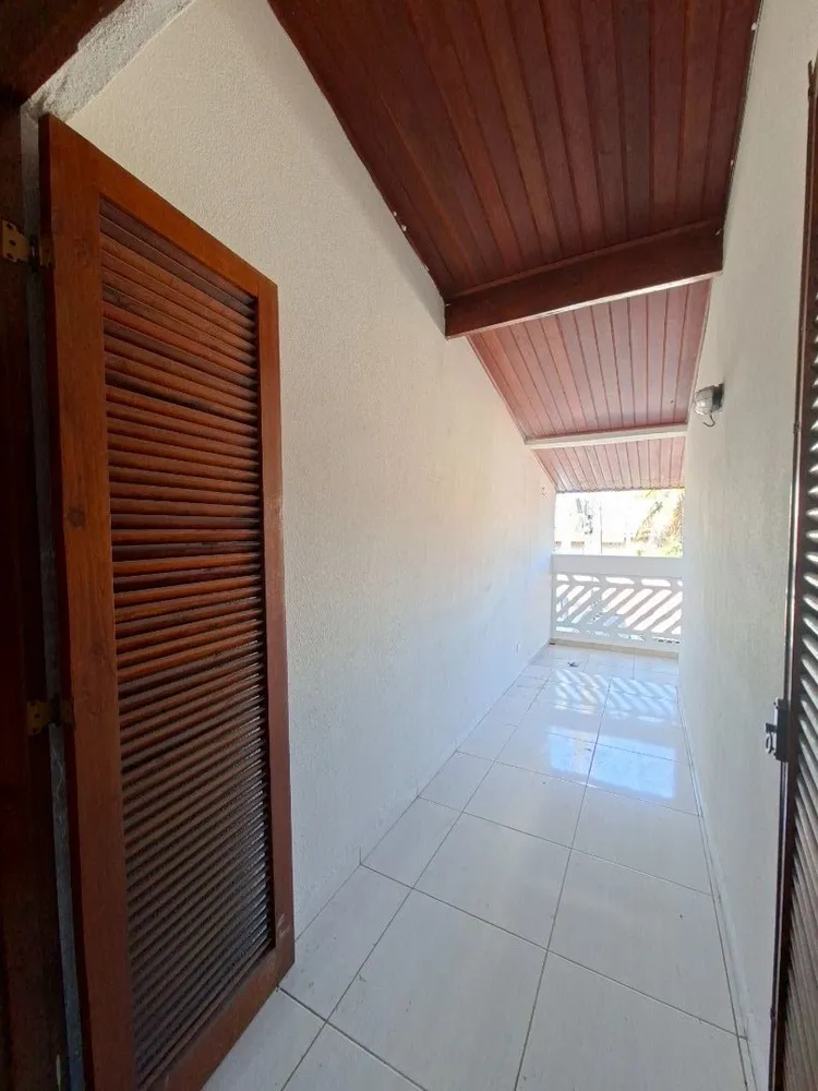 Casa, 3 quartos, 236 m² - Foto 4