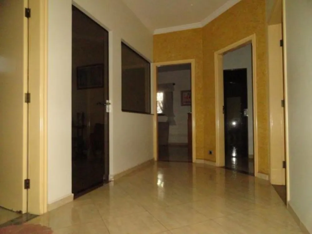 Casa, 3 quartos, 219 m² - Foto 2