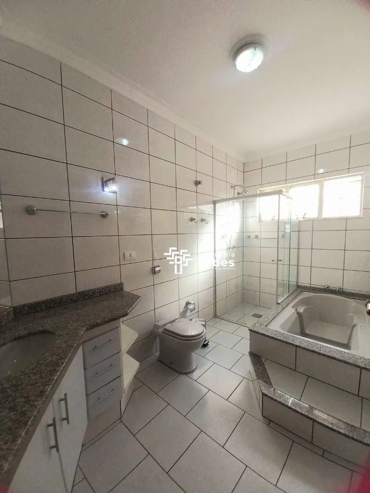 Casa, 3 quartos, 204 m² - Foto 6