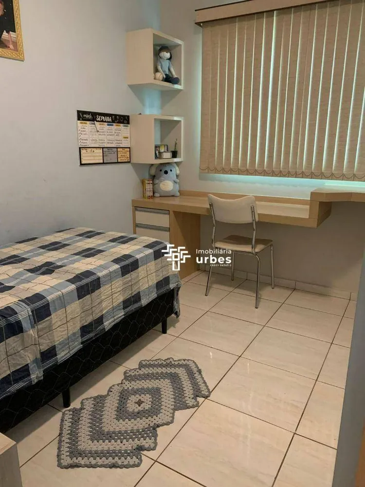 Casa, 3 quartos, 131 m² - Foto 3