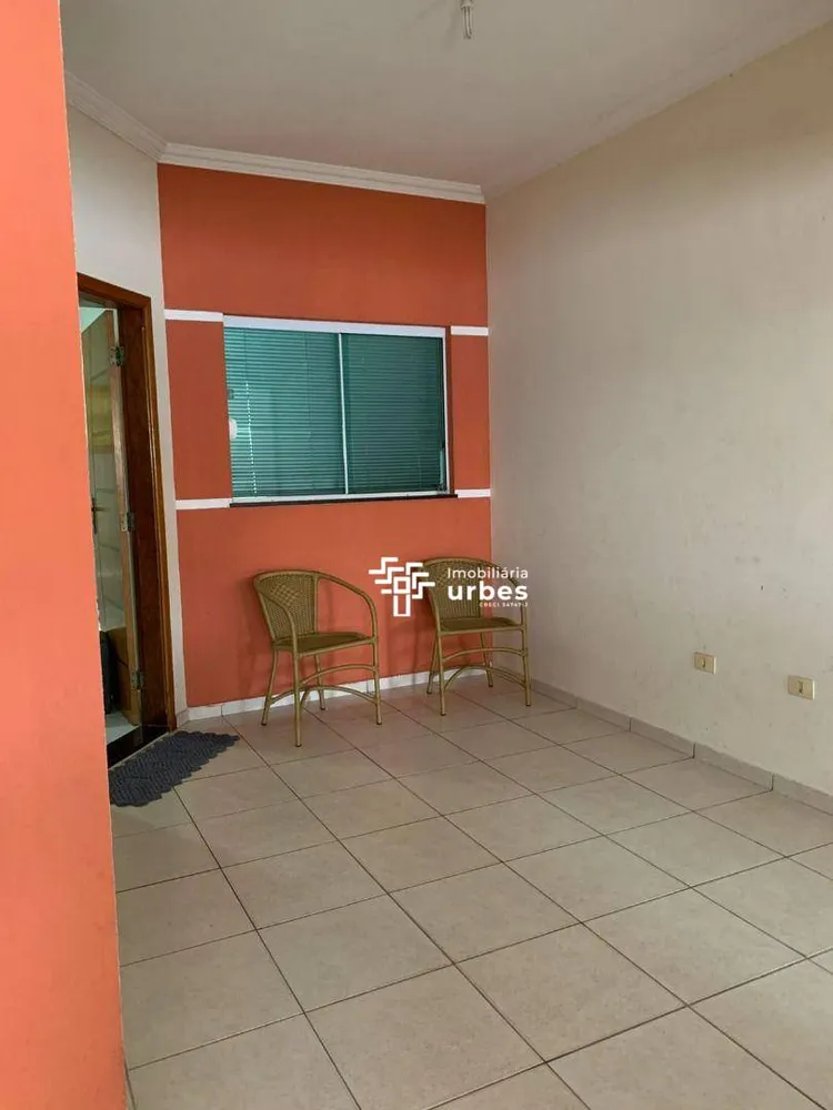 Casa, 3 quartos, 131 m² - Foto 2