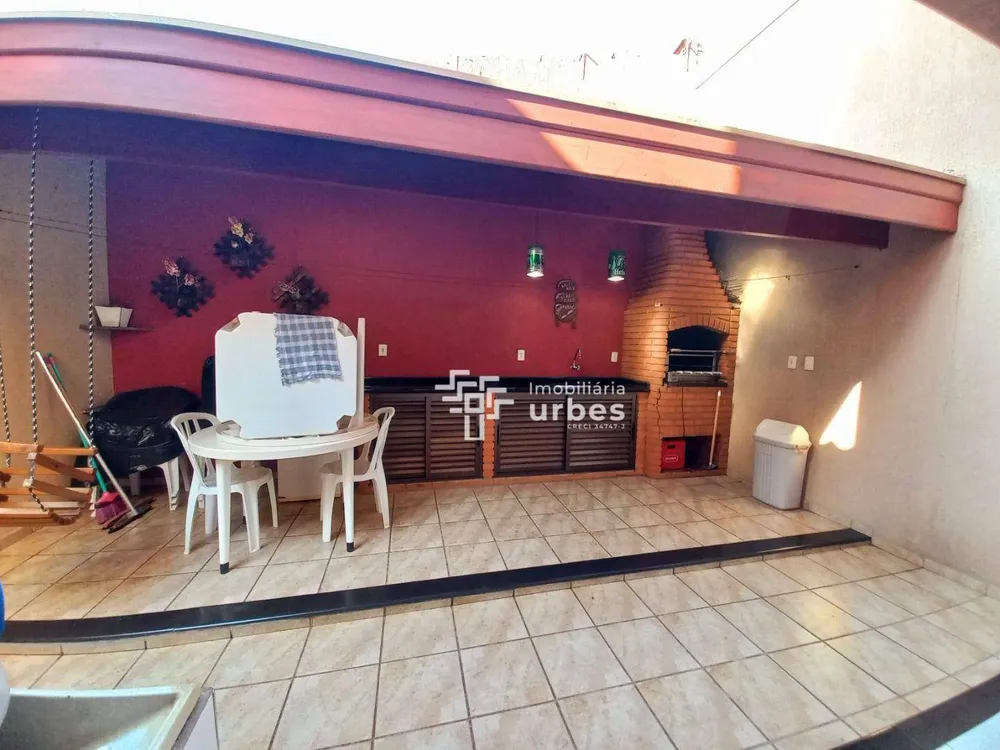 Casa, 3 quartos, 191 m² - Foto 3