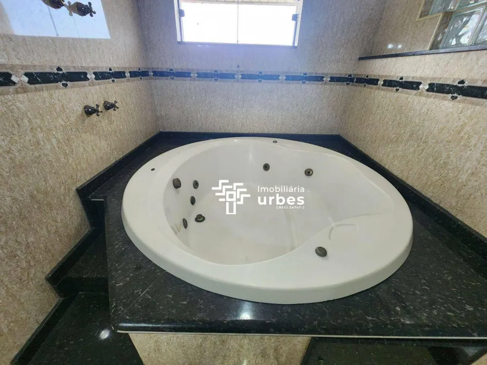 Casa, 6 quartos, 280 m² - Foto 10