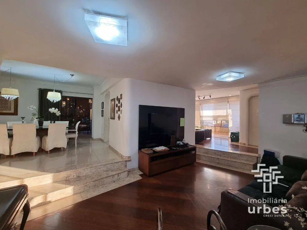 Apartamento, 4 quartos, 209 m² - Foto 1
