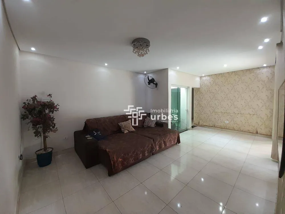 Casa, 4 quartos, 252 m² - Foto 8