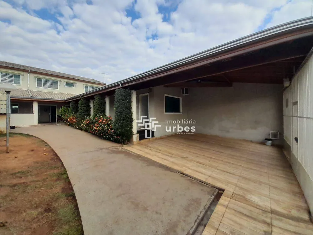Casa, 4 quartos, 252 m² - Foto 4
