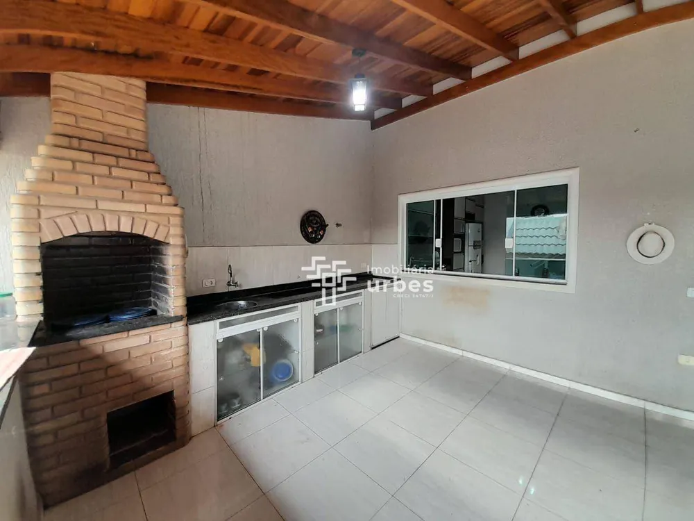 Casa, 4 quartos, 252 m² - Foto 1