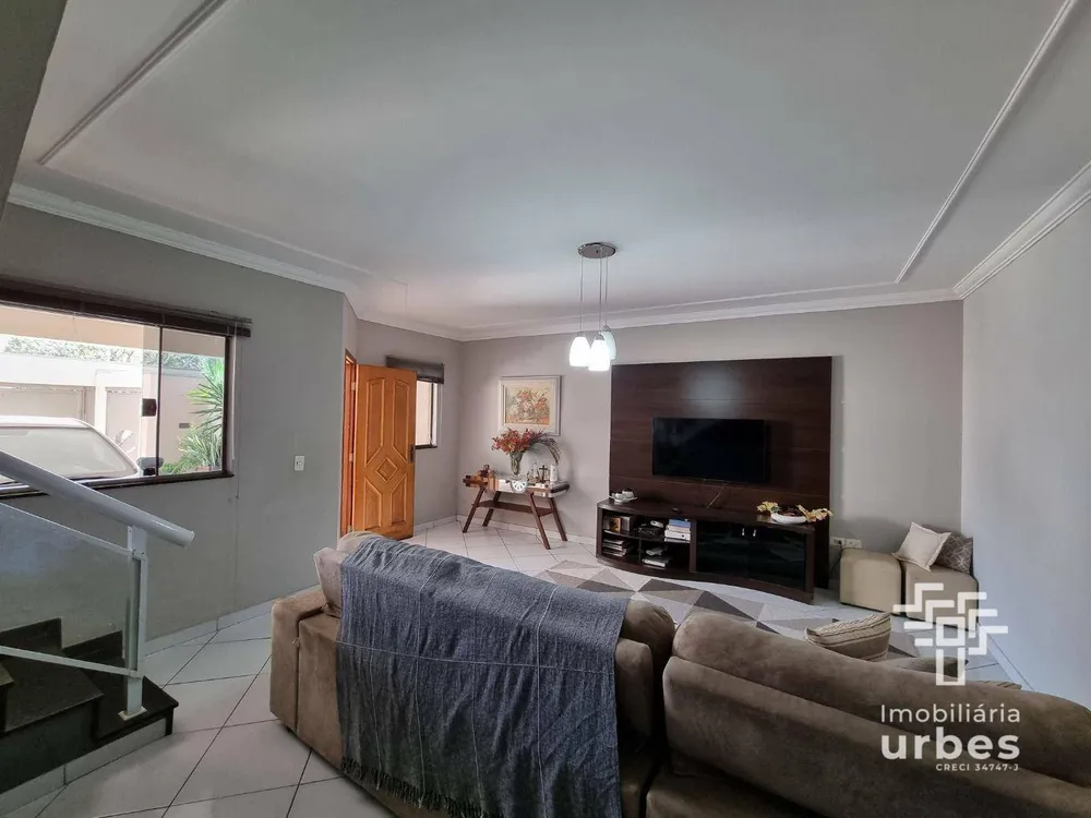 Casa, 3 quartos, 173 m² - Foto 1