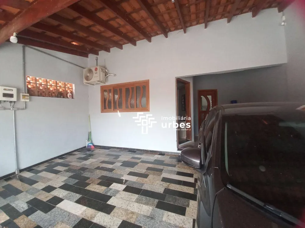 Casa, 3 quartos, 195 m² - Foto 1