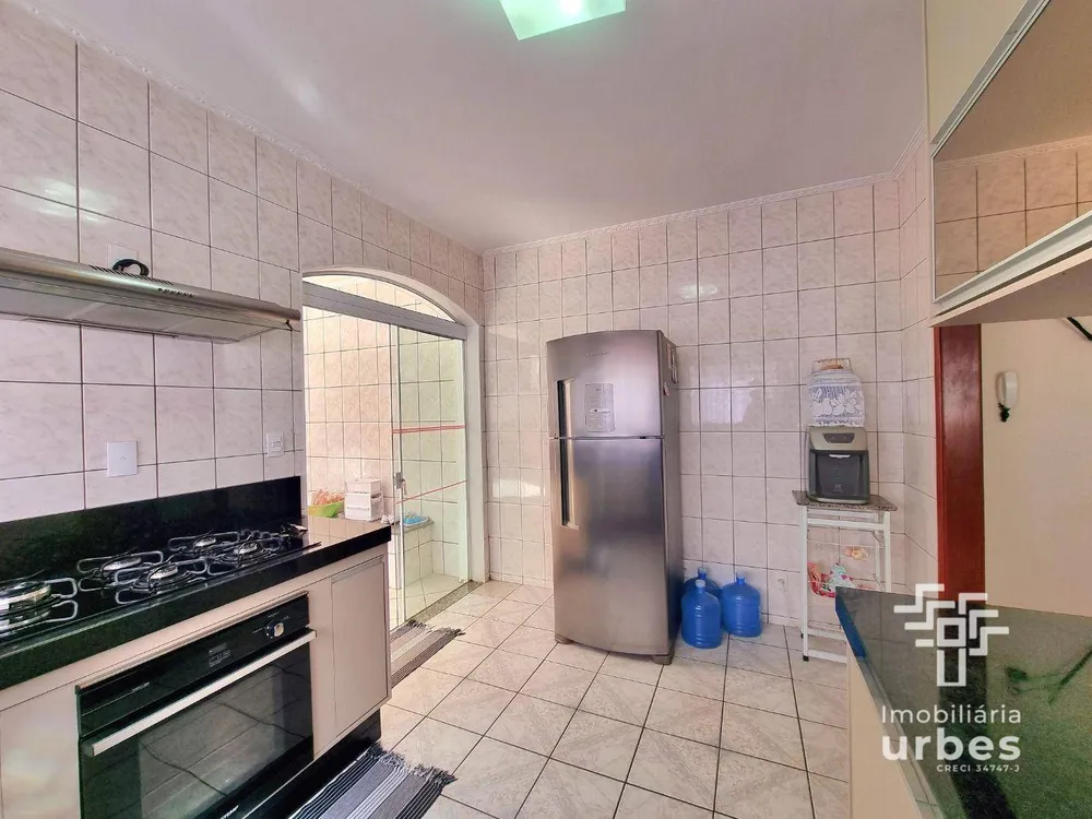 Casa, 3 quartos, 214 m² - Foto 9