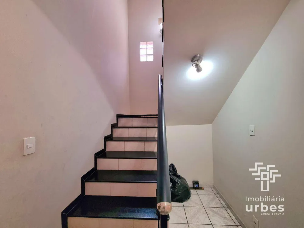 Casa, 3 quartos, 214 m² - Foto 4
