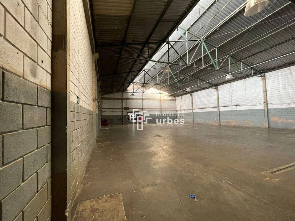 Depósito-Galpão-Armazém para alugar, 570m² - Foto 2