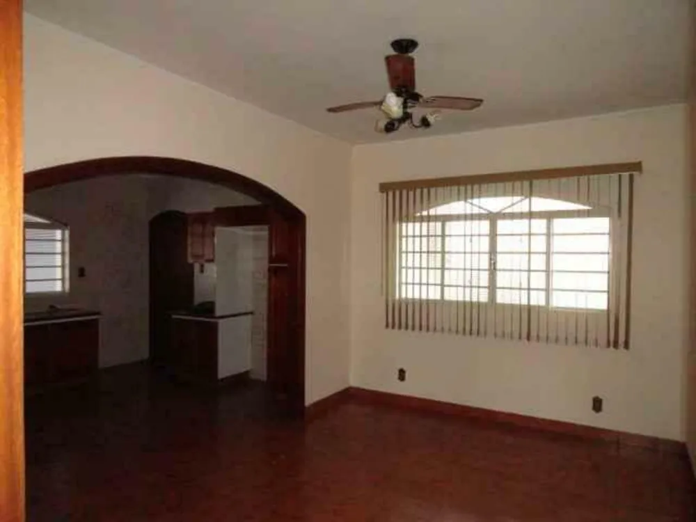 Casa, 3 quartos, 222 m² - Foto 3