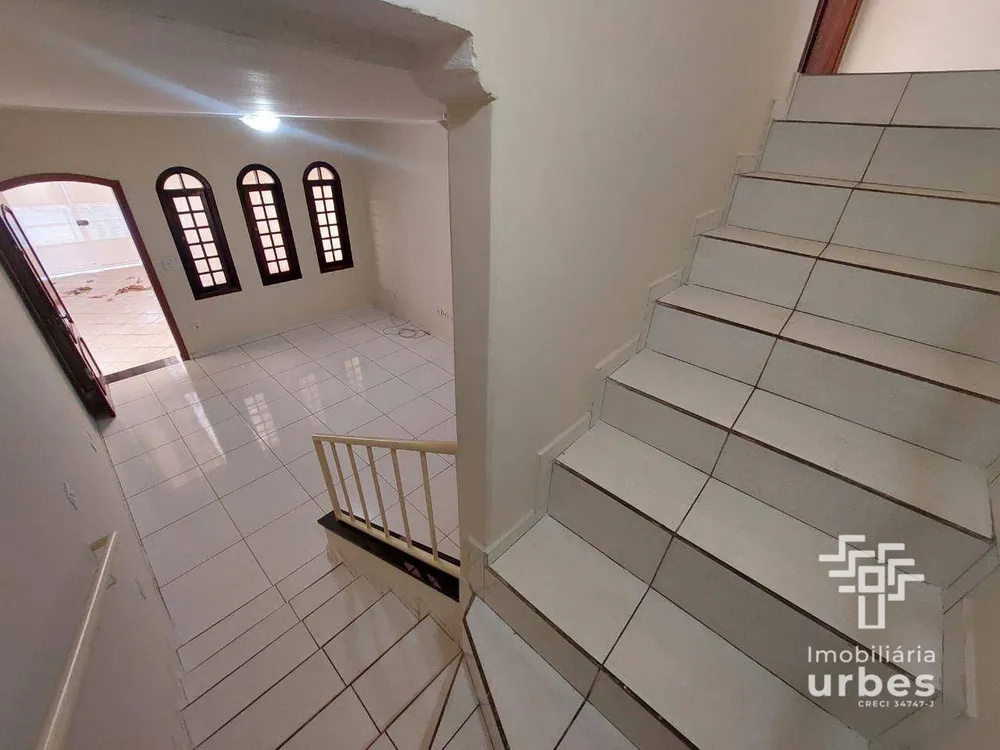 Casa, 3 quartos, 174 m² - Foto 2