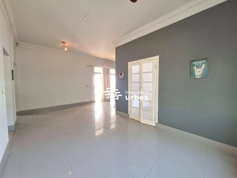 Casa, 2 quartos, 212 m² - Foto 4