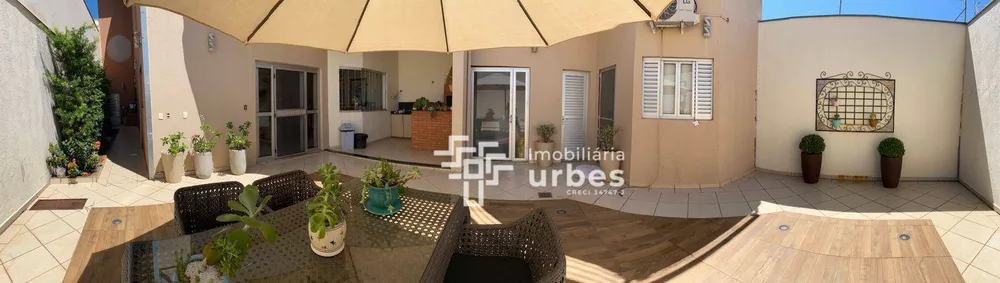 Casa à venda com 4 quartos, 306m² - Foto 3