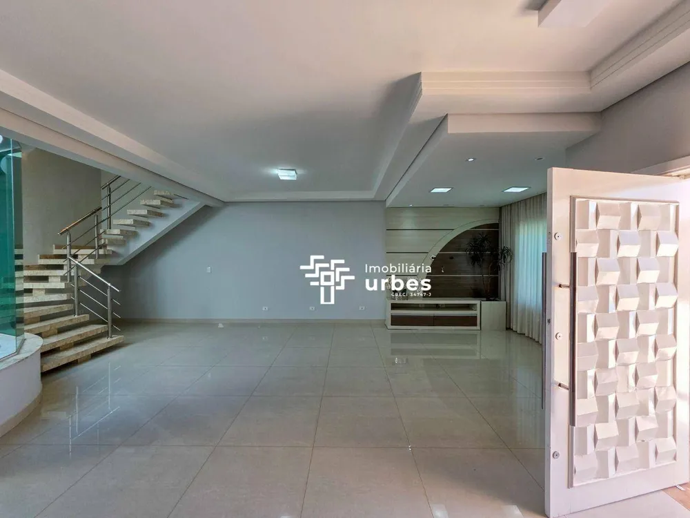 Casa, 4 quartos, 240 m² - Foto 2