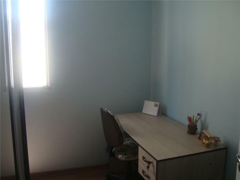 Apartamento à venda com 2 quartos, 60m² - Foto 4