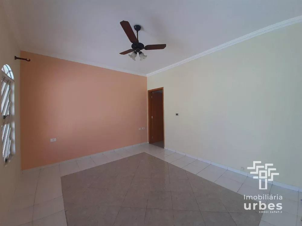 Casa à venda com 2 quartos, 126m² - Foto 2