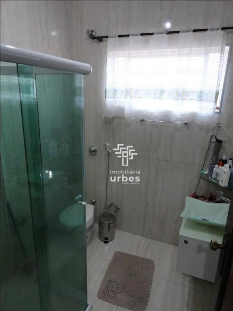 Casa, 3 quartos, 217 m² - Foto 4